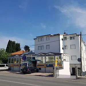 Casa de hóspedes Varnica