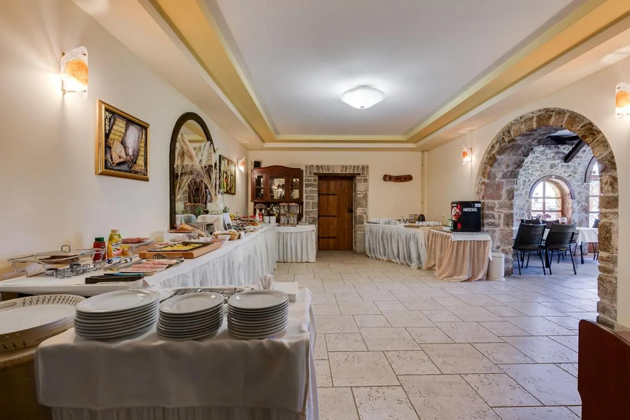 Hotel Marinko Zadar 3*,  Croatia